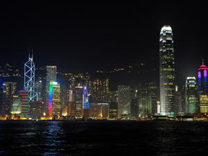 Най-малко 36 жертви след сблъсък на катери край Хонконг