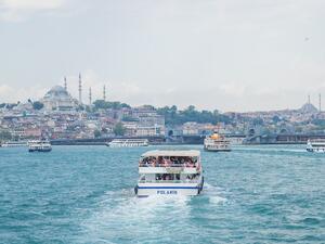 Истанбул прие близо 6 милиона чужди туристи за девет месеца