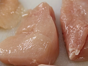 В САЩ одобриха продажбата на лабораторно отгледано пилешко месо