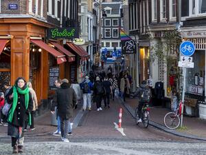 Амстердам с нови правила за посещения на квартала на Червените фенери