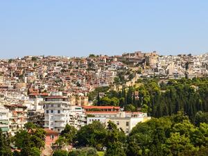 Интересът на чужденци вдига цените на имотите в Солун