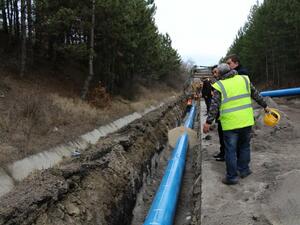 Изградени са 8 километра от новия водопровод към Перник