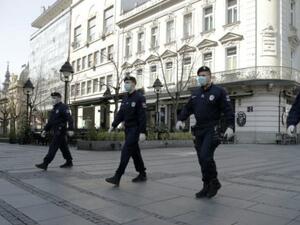 Сърбия въвежда полицейски час за целия уикенд