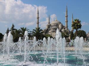 Джамиите в Турция отварят отново в големите градове