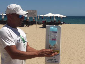 Плажът в Слънчев бряг е снабден с диспенсъри с дезинфектант за плажуващите