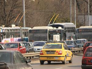 Таксиметровата услуга в София поскъпва от ноември