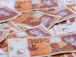 Средната нетна заплата в Македония скочи до почти 445 евро