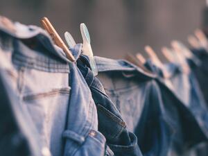 Европейците изхвърлят по 11 килограма дрехи годишно