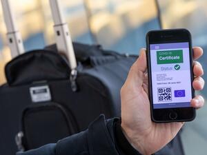 Кипър въвежда COVID сертификати в обществния транспорт