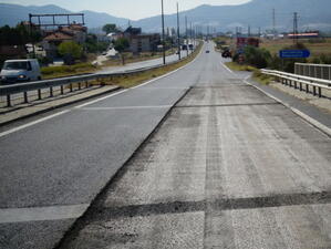 Липса на пари спря ремонта на пътя София-Перник
