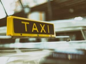 Пуснаха 5 електронни услуги за таксиметрови превозвачи
