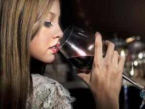 Ресторантьорите: С увеличаване на ДДС за виното и бирата ще фалираме