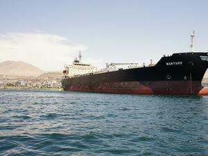 Гръцки корабособственици блокират европейското ембарго за транспортиране на руски петрол
