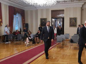 Президентът прие за консултации представители на Демократична България