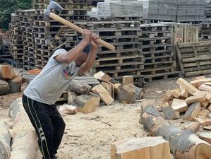 Търсенето на дърва за огрев е скочило над два пъти