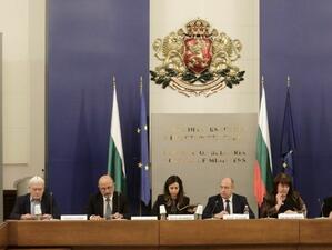 Министър Лазаров: С удължаването на действието на бюджета се гарантират всички социални плащания