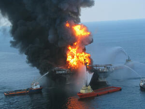 BP се готви за рекордна финансова санкция заради Мексиканския залив