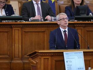 Премиерът Денков ще отговаря на депутатски въпроси