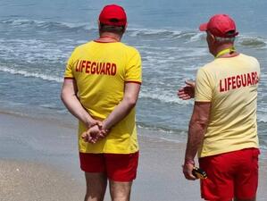 Концесионерите алармират за недостиг на спасители на плажа