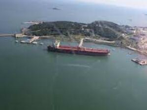 Държавата днес пое контрола на пристанище "Росенец", обяви министърът на транспорта