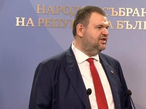 Пеевски прикани Борисов към преговори за кабинет с всички евроатлантически лидери