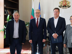 Премиерът акад. Денков обсъди с Българския лекарски съюз възможните решения за е-рецептите
