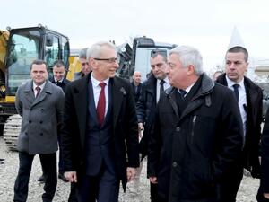 Премиерът участва в първата копка на Лот 2 на автомагистрала „Русе-Велико Търново“