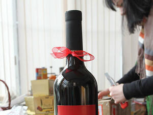 <p>Вино с надпис на етикета по желание на клиента</p>