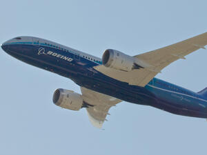 Масово спират полетите с Boeing 787 Dreamliner