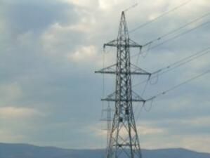 Ураганен вятър скъса 30 електропровода в 3 области