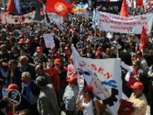 Кипърските турци излизат на голяма демонстрация
