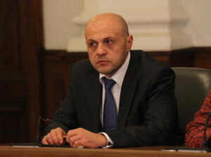 <p>Министърът по европейските въпроси Томислав Дончев</p>