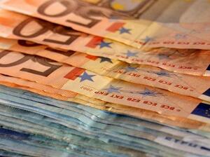 В Португалия заловиха рекордно количество фалшиви пари