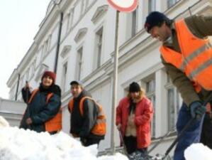 Пролетното почистване в София започна