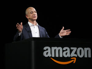 <p>Джеф Безос, изпълнителен директор на Amazon</p>
