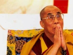 Далай Лама се оттегля от поста на политически лидер на тибетците