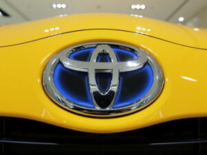 Toyota изтегля 185 хил. коли, включително и в България