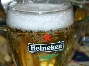 Лошото време "удари" печалбата на Heineken