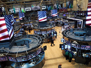 "Технически проблем" спря търговията на NASDAQ за три часа