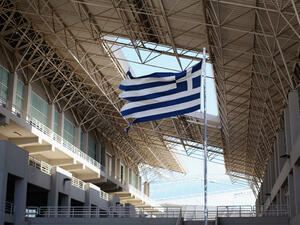 Гърция - близо до изхода от лабиринта