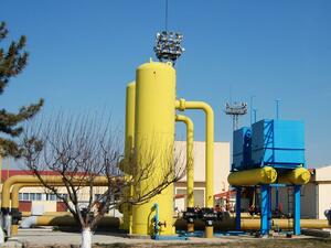От 2015 г. "Булгаргаз" получава природен газ от в Девенци