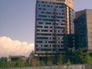 Държавата продава незавършената сграда на НАП в София