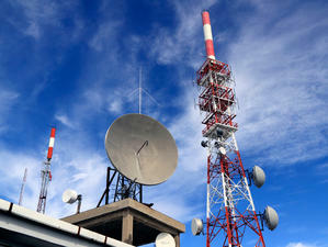 AT&T отдаде правата за ползване на 9100 телекомуникационни кули