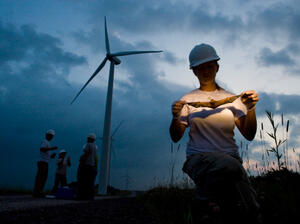 Китайски инвеститори строят вятърен парк у нас