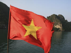 Samsung мести мощностите си от Китай във Виетнам