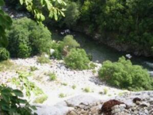 3 общини със забрана да използват водата на река Чепеларска