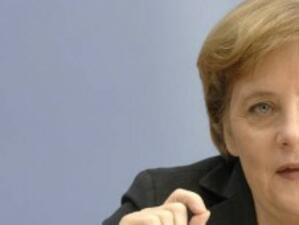 Меркел: Европа да координира политиката си, за да помогне на еврото