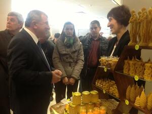 Греков: Пчеларството е много важен отрасъл за България