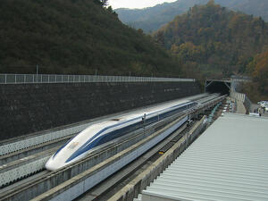 Hitachi ще строи влакове на Острова
