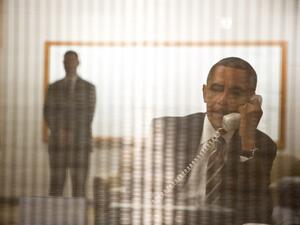 Обама озаптява NSA
